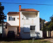 vendo sobrado, 03 dormitórios,sala dois ambientes,lavabo,cozinha,banheiro social,garagem para dois carros,pátio com churrasqueira, edicula com banheiro, terreno medindo 8,40 X 26,40, rua Dr.Maia.tratar com Izabel Cristina no 5599187214- CRECI 48048